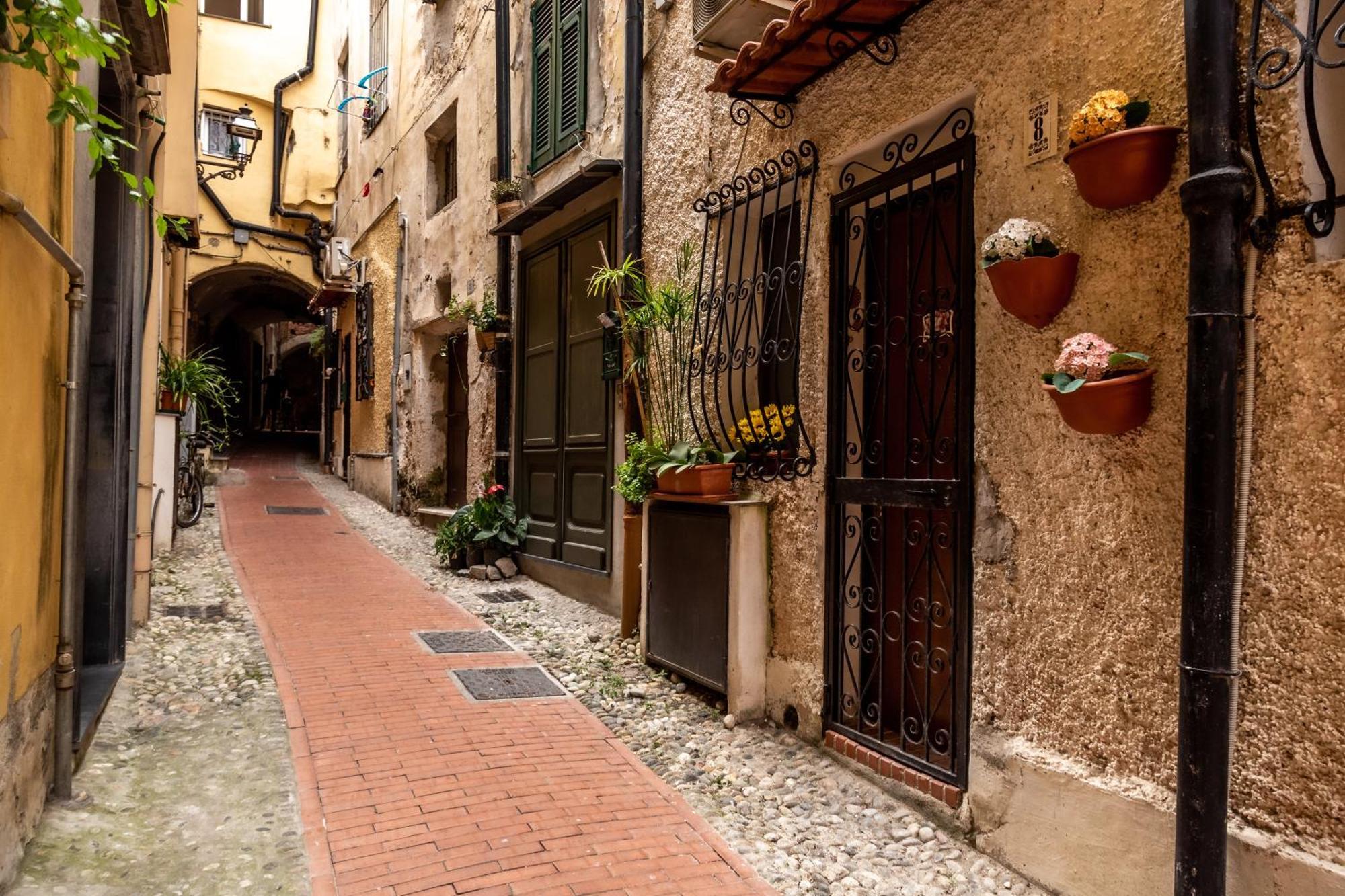 216B - Monolocale Lapigna Sanremo, Centro Storico Apartment Luaran gambar